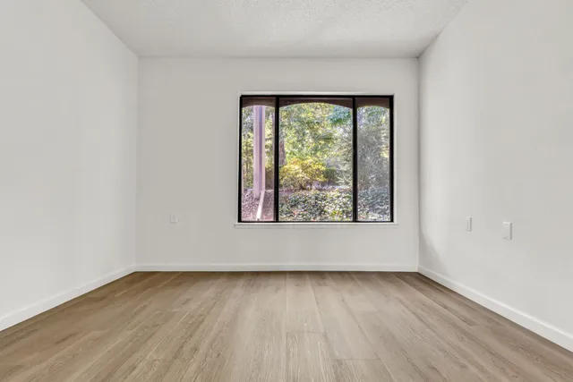 $317,900 | 1108 Fairlawn Court, Unit 6, Walnut Creek, CA 94595