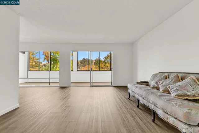 $317,900 | 1108 Fairlawn Court, Unit 6, Walnut Creek, CA 94595