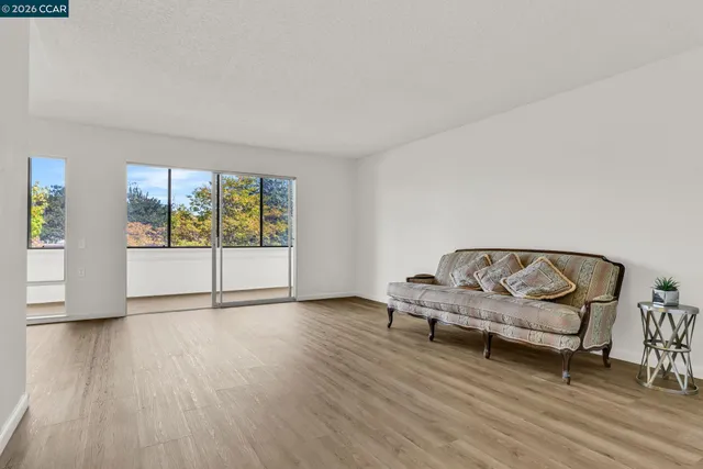 $317,900 | 1108 Fairlawn Court, Unit 6, Walnut Creek, CA 94595