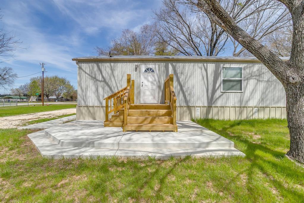 1948 Lariat Lane Burleson, TX 76028 - Photo 30 of 36 a view of outdoor space with garden