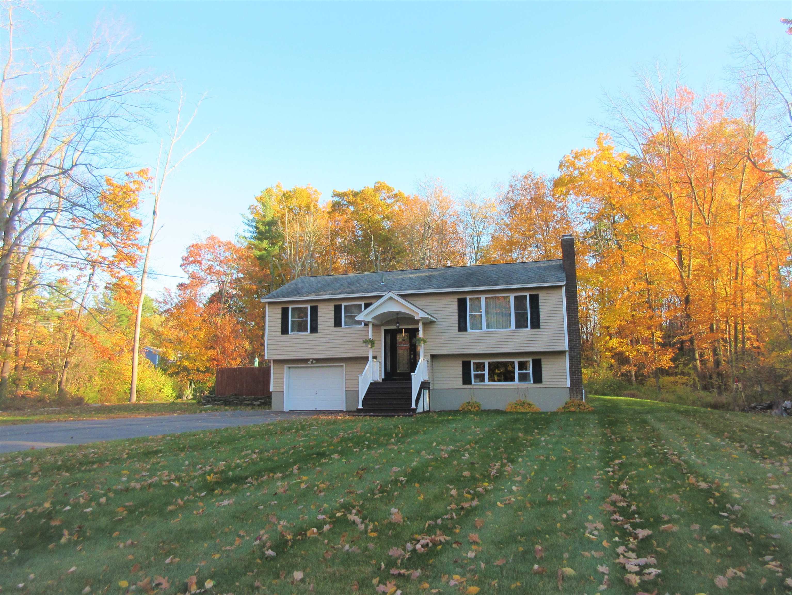 4 Westgate Road Derry, NH 03038 - Photo 5 of 32