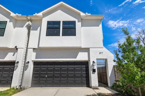 $4,200 | 817 West 19th Street, Houston, TX 77008