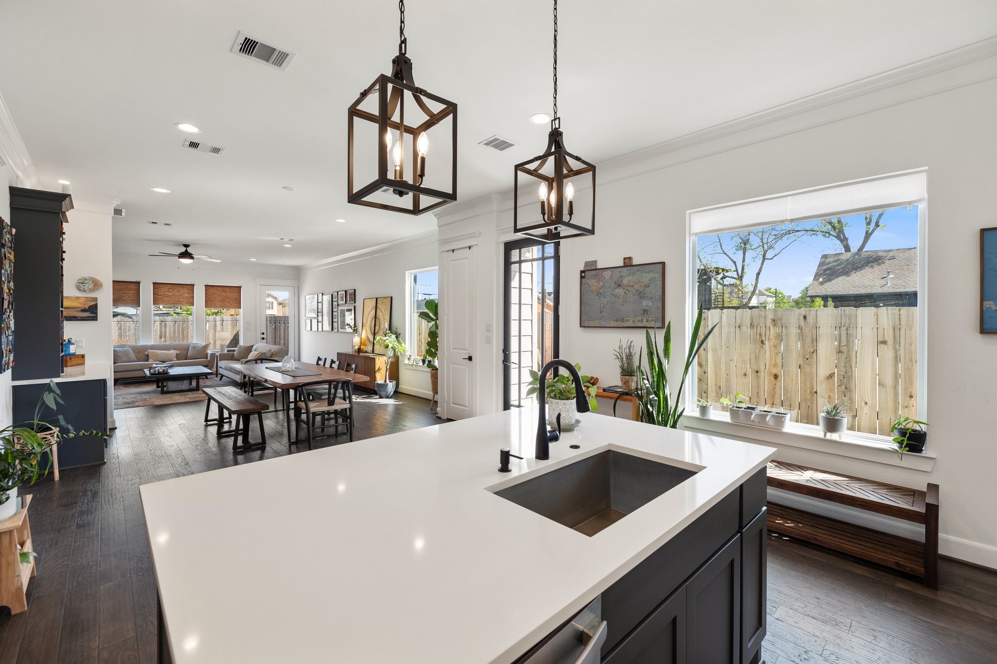 817 West 19th Street Houston, TX 77008 - Photo 3 of 24 The light in this home is stunning! Upon entry, you'll immediately note the natural light that pours in.