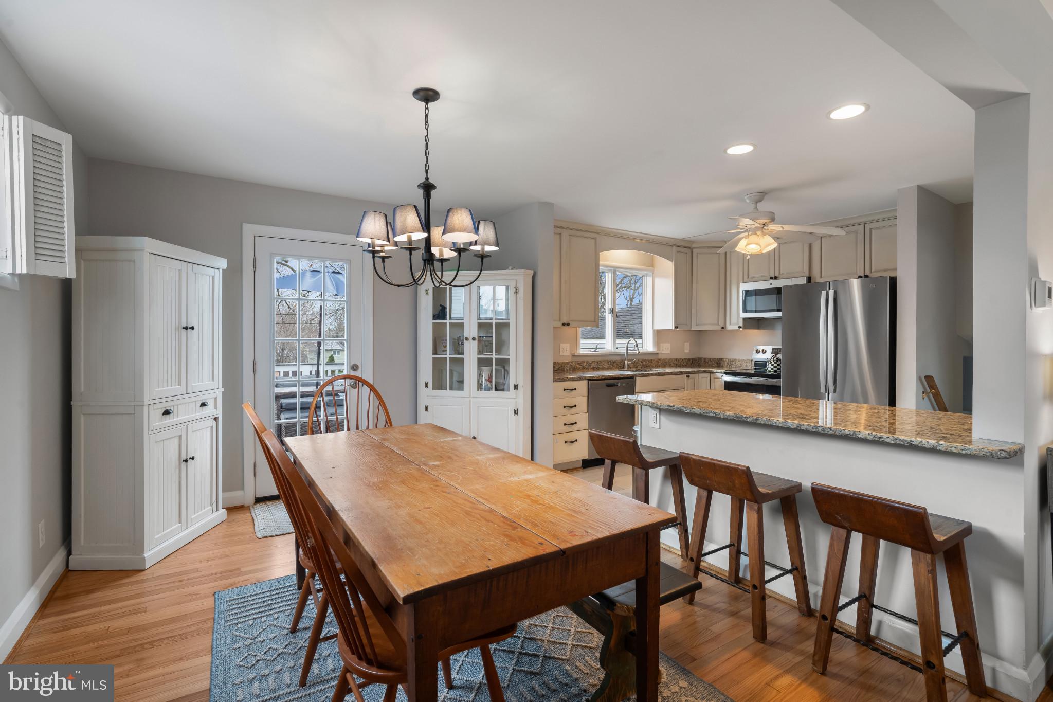 1621 Alston Road Baltimore, MD 21204 - Photo 7 of 35