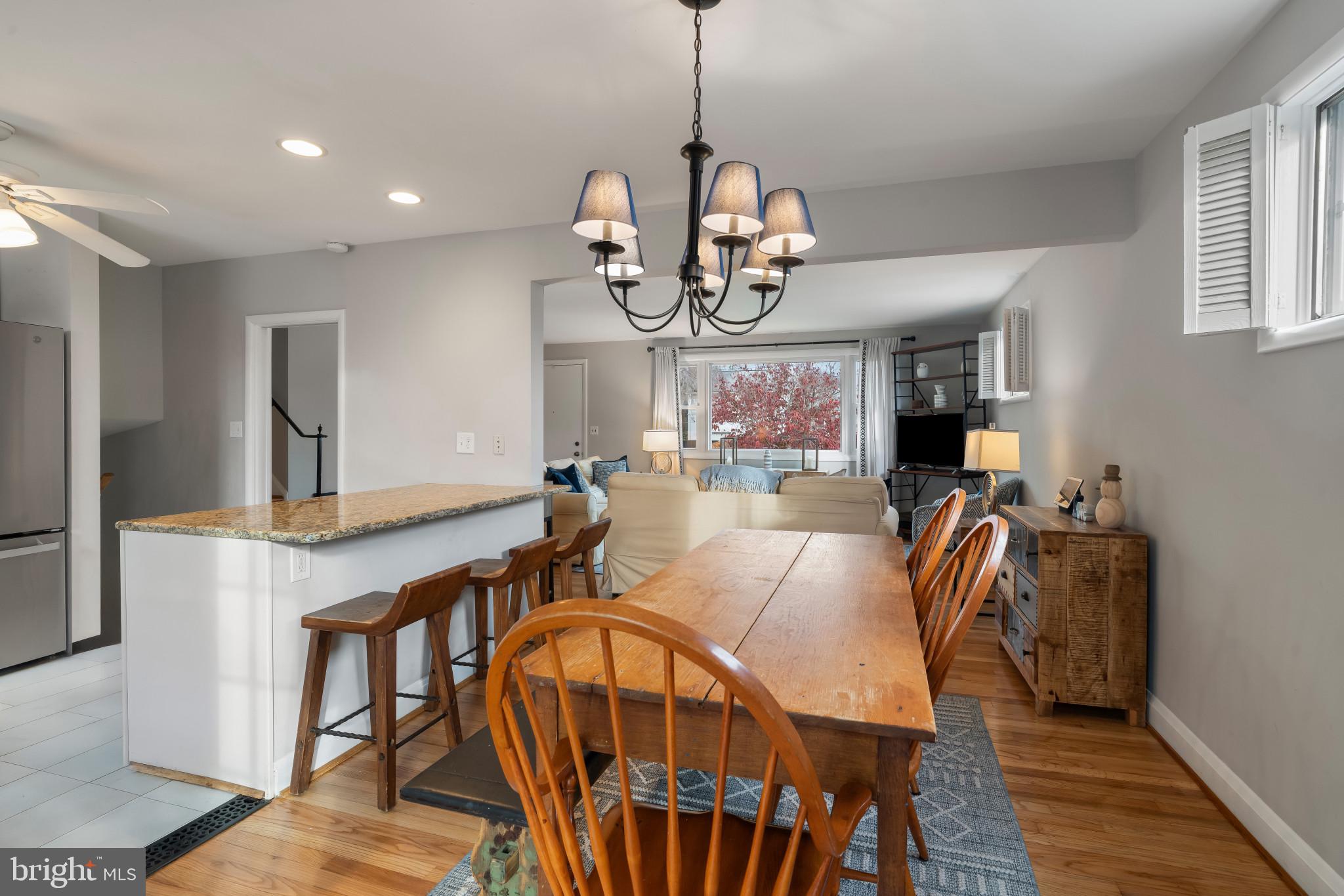 1621 Alston Road Baltimore, MD 21204 - Photo 8 of 35