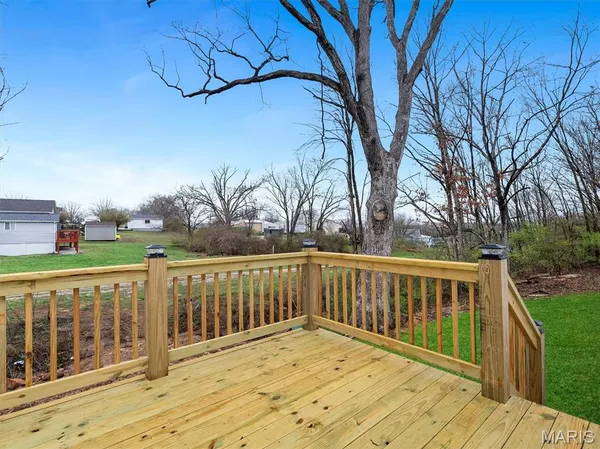 $229,000 | 45 East Oak Street, St. Clair, MO 63077