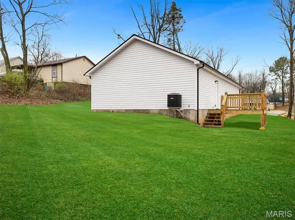 $229,000 | 45 East Oak Street, St. Clair, MO 63077