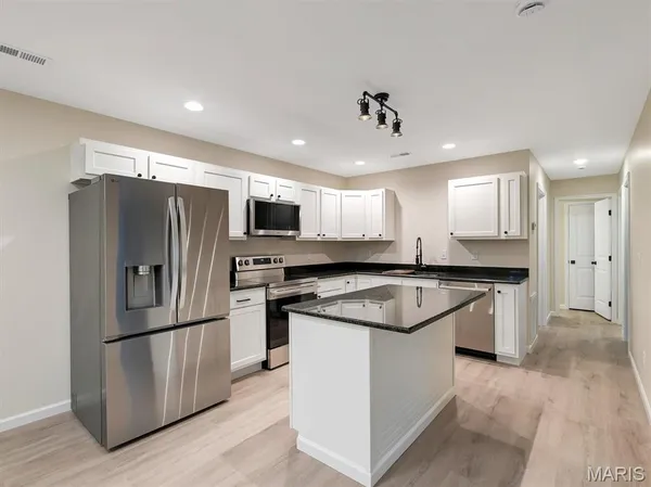 $229,000 | 45 East Oak Street, St. Clair, MO 63077