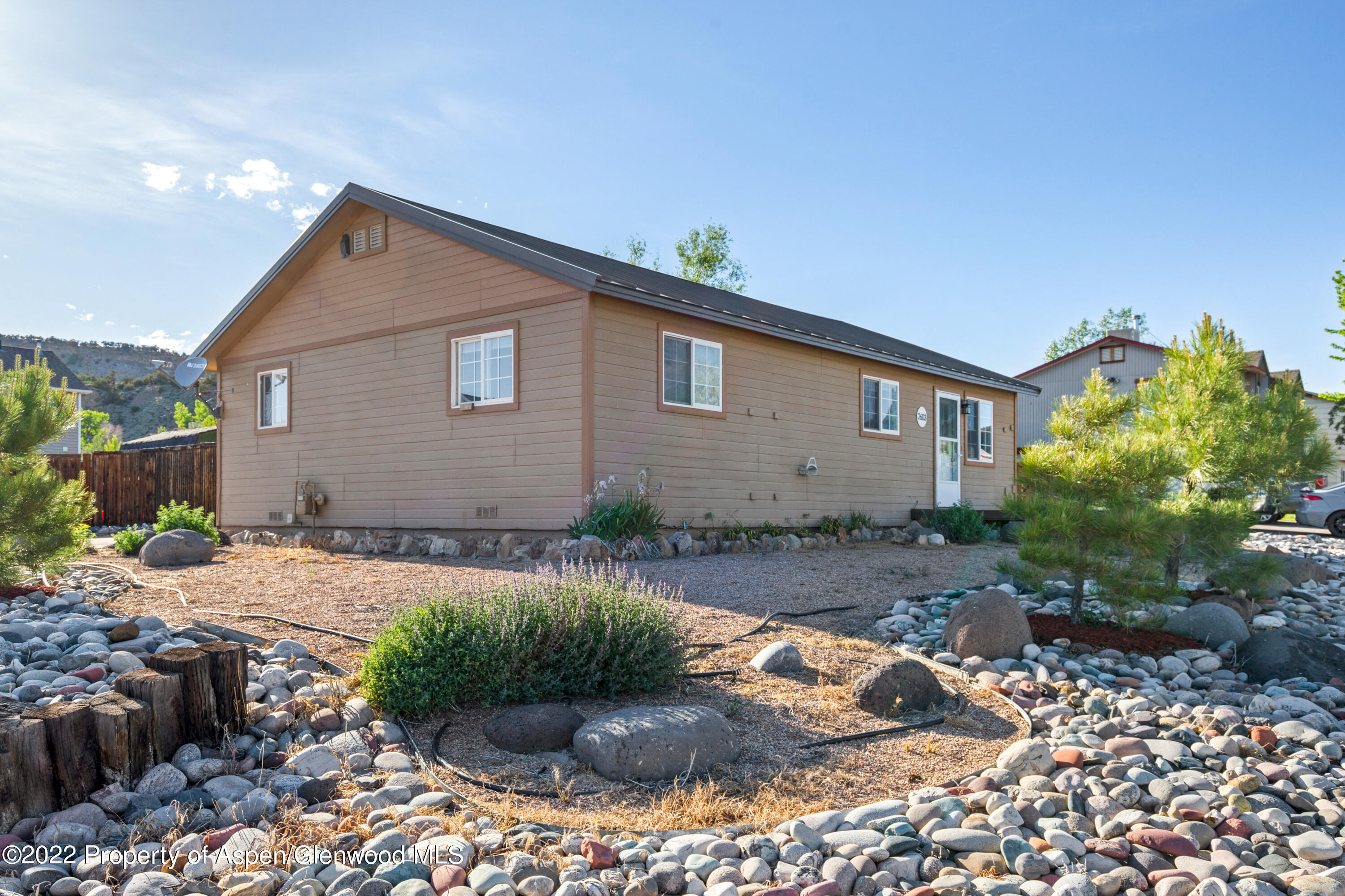 2603 West Avenue Rifle, CO 81650 - Photo 2 of 14 IMG_1125