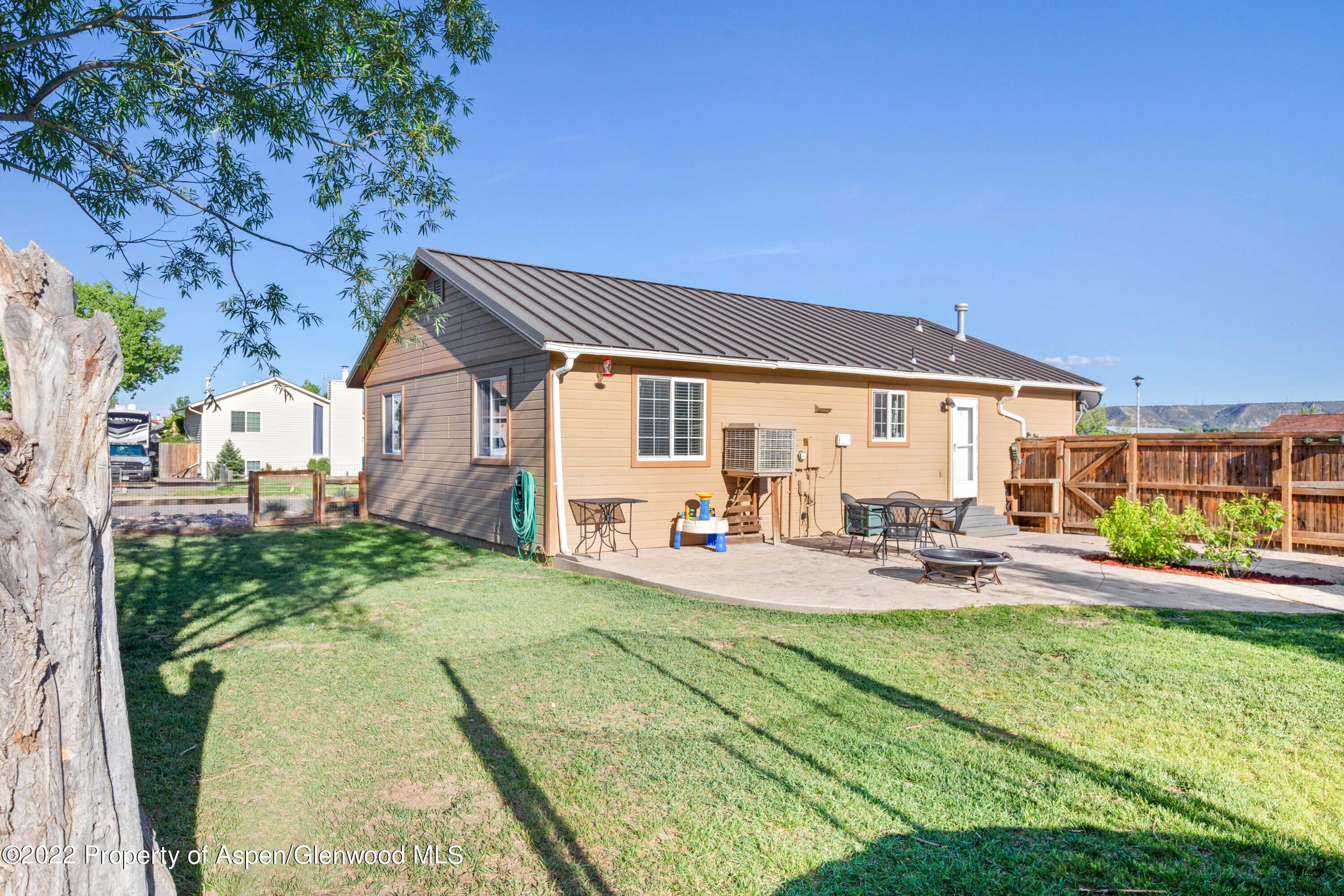 2603 West Avenue Rifle, CO 81650 - Photo 5 of 14 IMG_1145