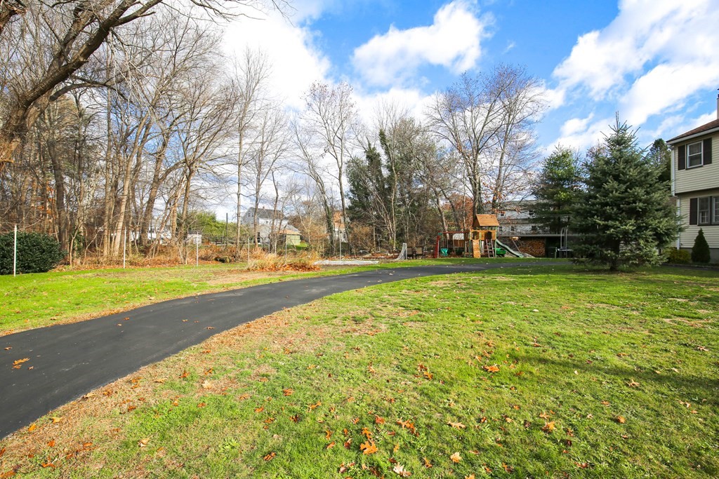 31-33 George Saint Extension Webster, MA 01570 - Photo 21 of 31 Gallery Image 21