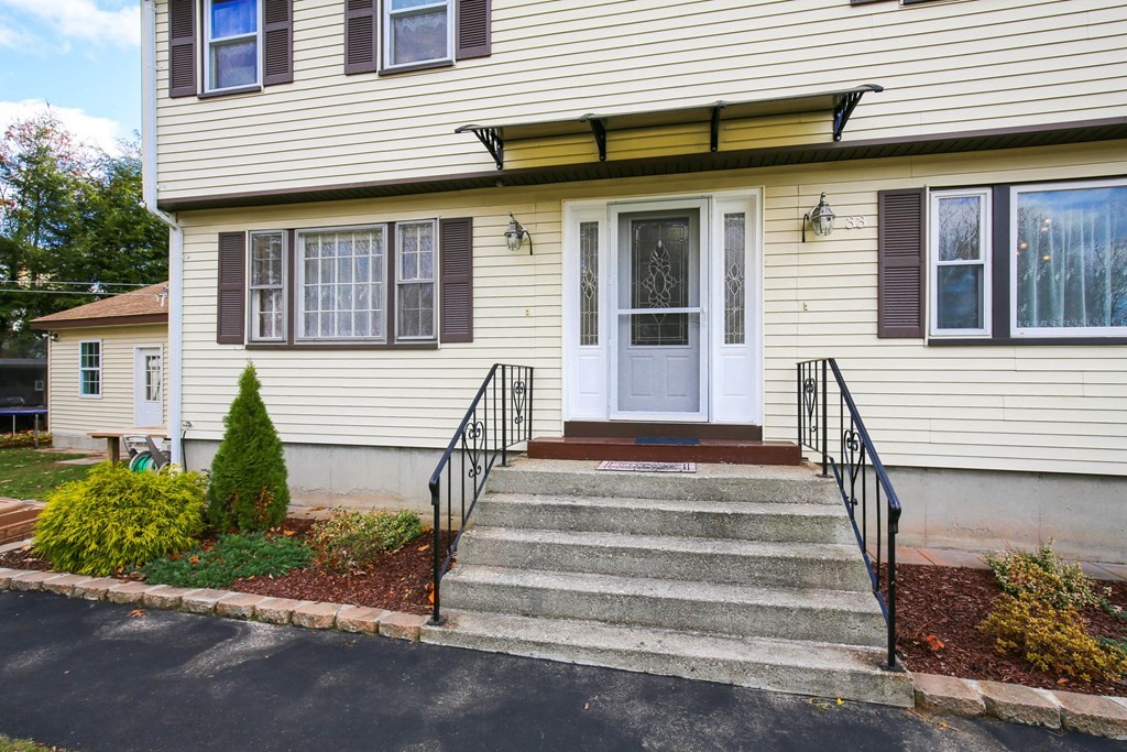 31-33 George Saint Extension Webster, MA 01570 - Photo 24 of 31 Gallery Image 24