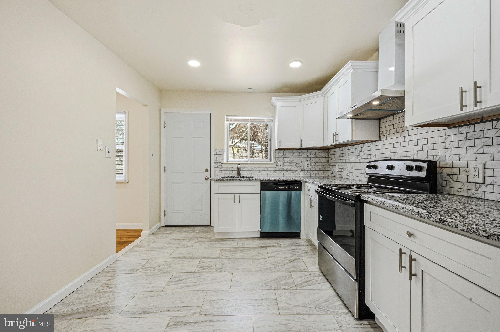 2651 Abington Road Wilmington, DE 19810 - Photo 12 of 32