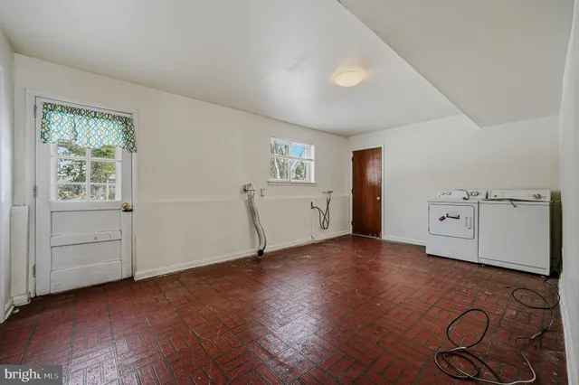 $2,800 | 2651 Abington Road, Wilmington, DE 19810