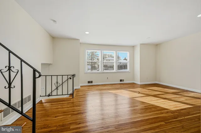 $2,800 | 2651 Abington Road, Wilmington, DE 19810