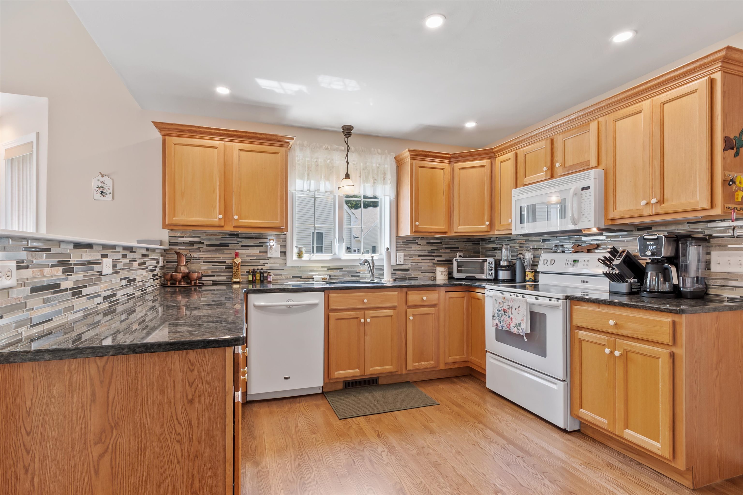 10 Terrell Lane, Unit 10 Hollis, NH 03049 - Photo 32 of 41