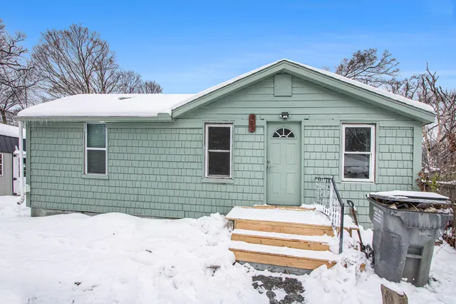 $88,000 | 389 Parker Avenue, Benton Harbor, MI 49022
