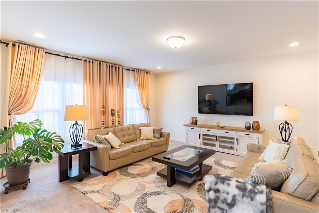 632 Wrenn Forest Street High Point, NC 27260 - Photo 26 of 36