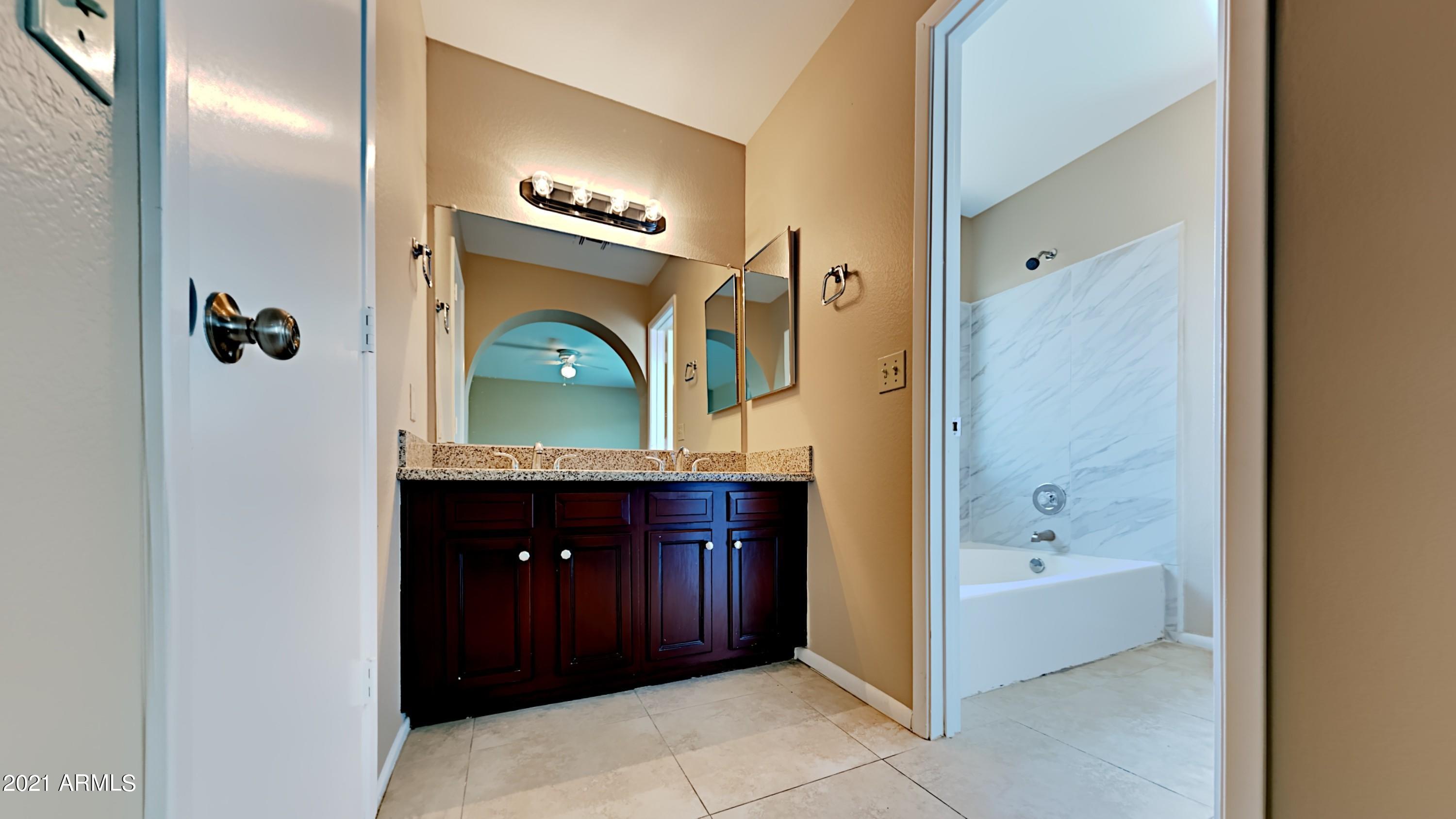 607 East Appaloosa Road Gilbert, AZ 85296 - Photo 5 of 14 4_Image_XVXWj6GhRC