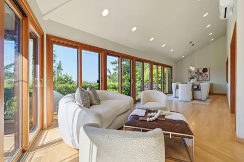 $2,198,000 | 25991 Mar Vista Court, Los Gatos, CA 95033
