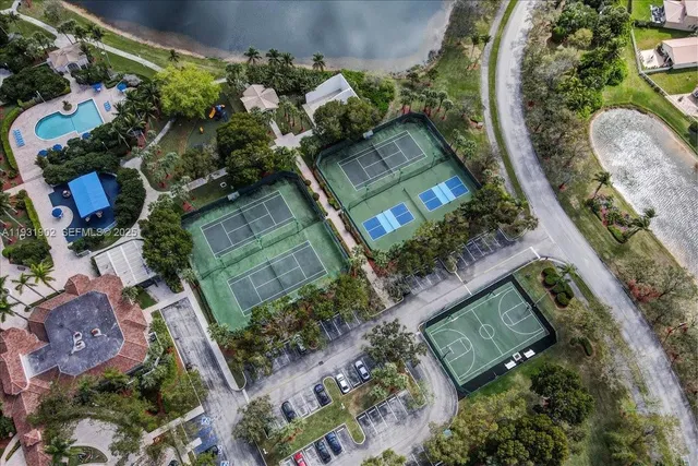 $5,800 | 17062 Northwest 16th Street, Pembroke Pines, FL 33028