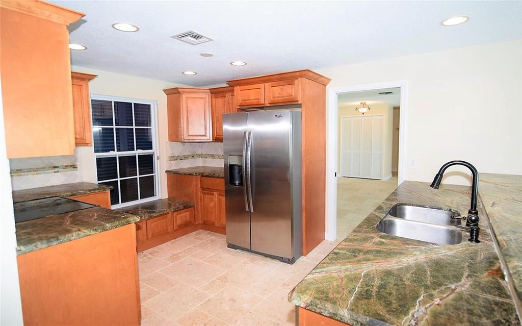 831 Southeast Riverside Drive Stuart, FL 34994 - Photo 14 of 36 Gallery Image 14