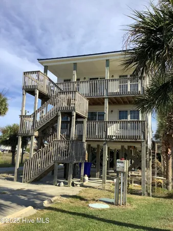 $725,000 | 111 Phil Harris Lane, Unit A & B, North Topsail Beach, NC 28460