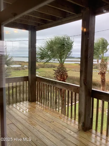 $725,000 | 111 Phil Harris Lane, Unit A & B, North Topsail Beach, NC 28460