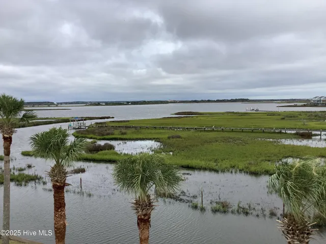 $725,000 | 111 Phil Harris Lane, Unit A & B, North Topsail Beach, NC 28460