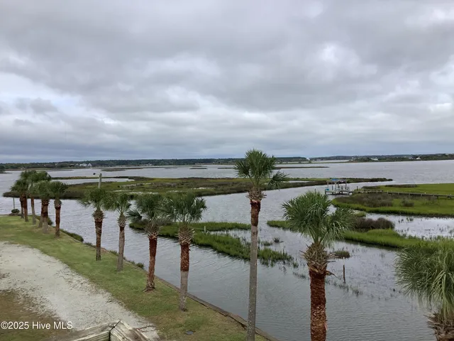 $725,000 | 111 Phil Harris Lane, Unit A & B, North Topsail Beach, NC 28460