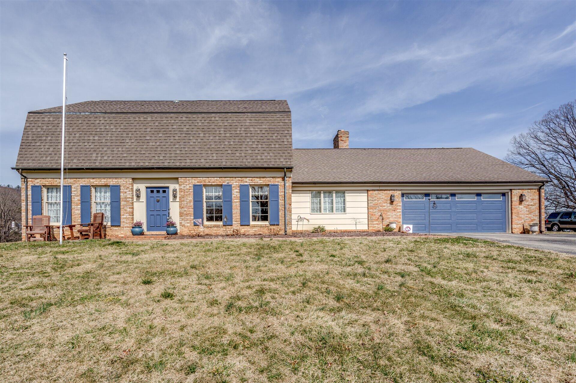 8417 Barrens Road Roanoke, VA 24019 - Photo 4 of 63 03-030920210083