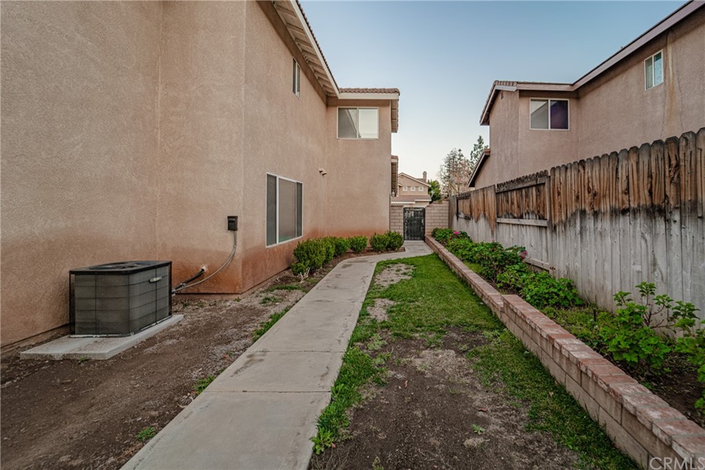 2810 Athens Circle Corona, CA 92882 - Photo 33 of 34 a view of a backyard with potted plants