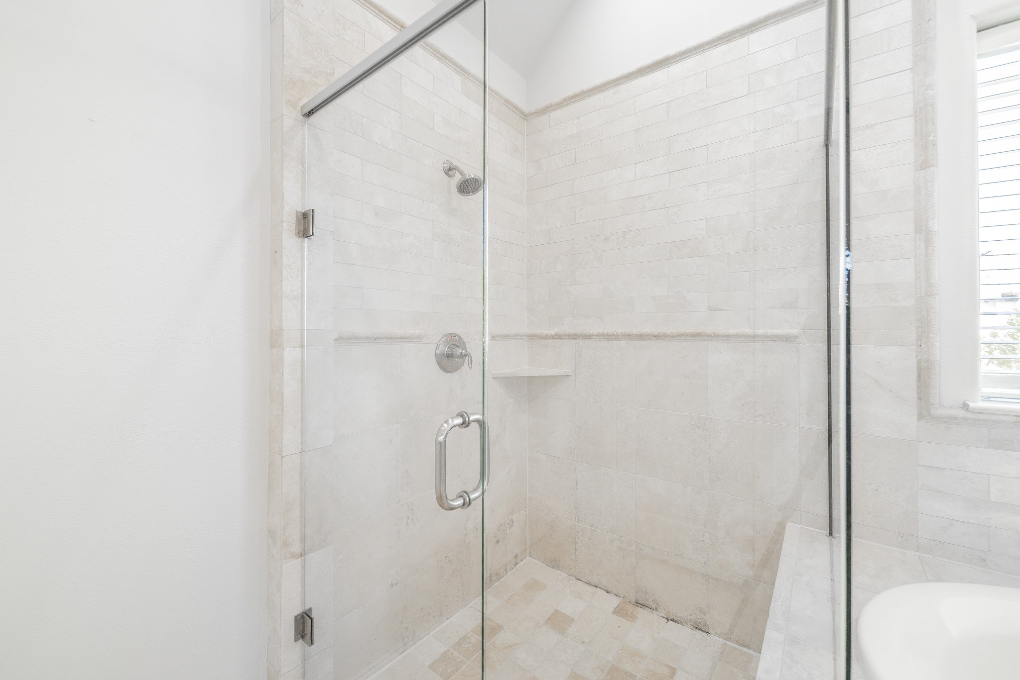 2426 Bevis Street Houston, TX 77008 - Photo 9 of 25 a bathroom with a shower
