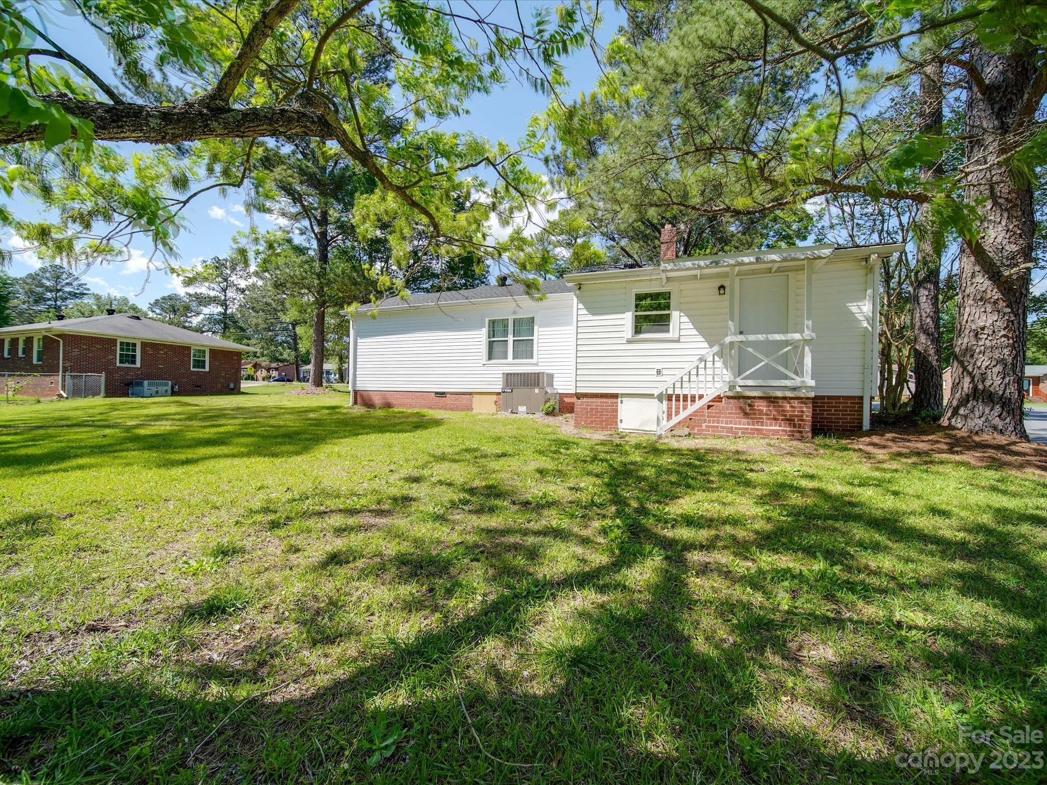 863 Finley Road Rock Hill, SC 29730 - Photo 3 of 36 Gallery Image 3