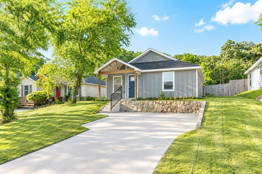 422 East Shepherd Street Denison, TX 75021 - Photo 2 of 26