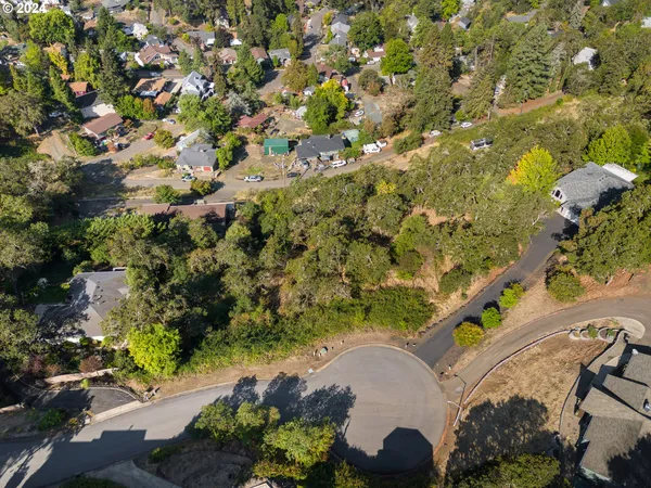$18,900 | 1397 Southeast Laurel Court, Roseburg, OR 97470