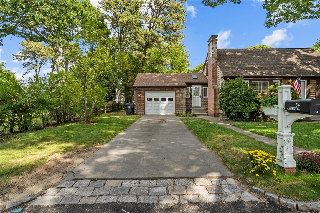 54 Horse Neck Road Warwick, RI 02889 - Photo 4 of 45 Gallery Image 4