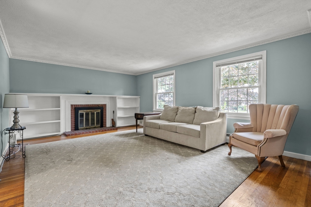 30 Alan Road Hamilton, MA 01982 - Photo 11 of 39 Gallery Image 11