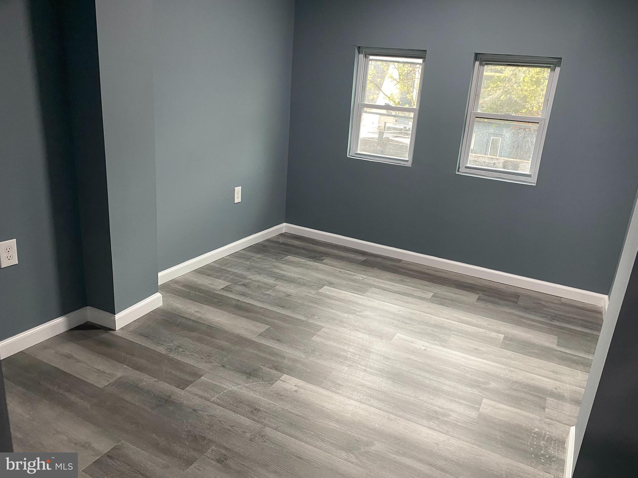 4652 York Road Baltimore, MD 21212 - Photo 20 of 20 a view of empty room with window