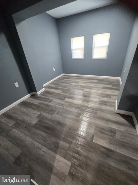 4652 York Road Baltimore, MD 21212 - Photo 6 of 20 a view of empty room with window