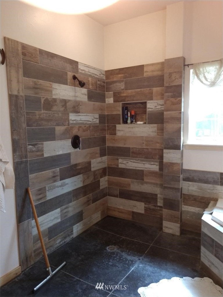 1768 Noon Valley Road Bellingham, WA 98226 - Photo 21 of 25
