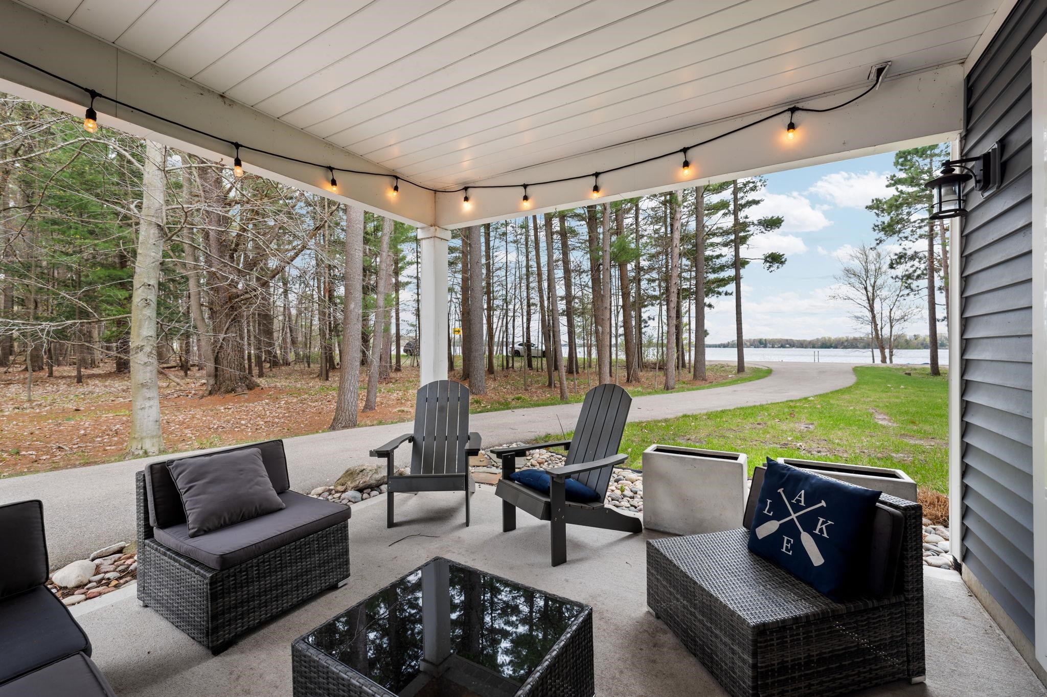 9608 North Long Lake Road Traverse City, MI 49685 - Photo 8 of 36