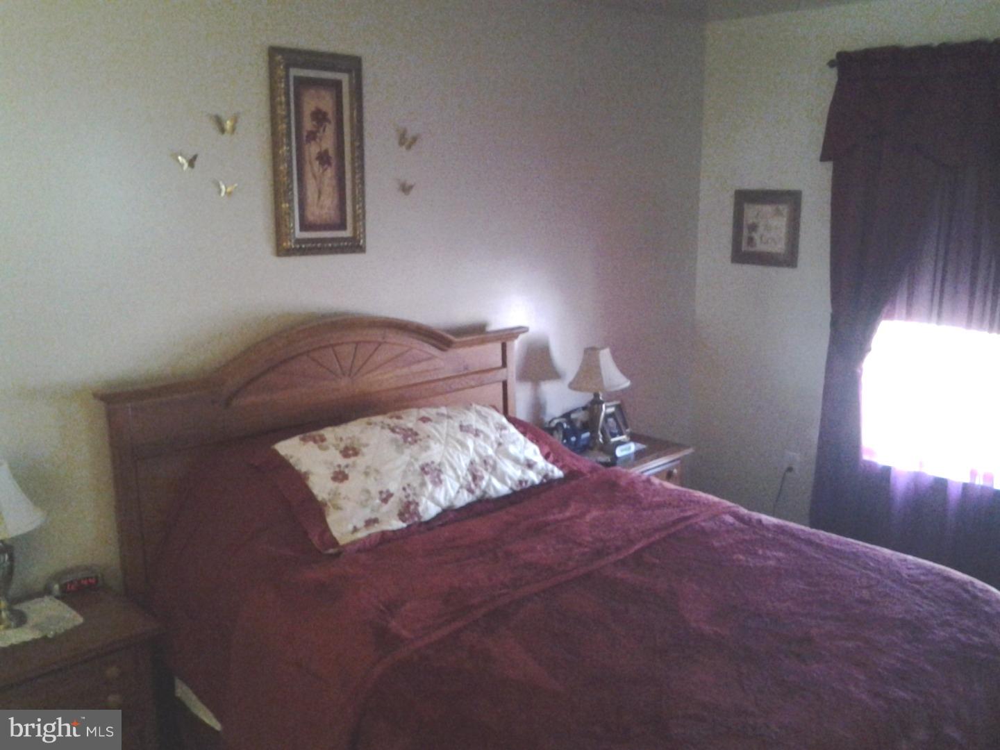 28 Wakefield Road Atco, NJ 08004 - Photo 13 of 23 Master Bedroom