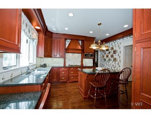 501 Burr Ridge Club Burr Ridge, IL 60527 - Photo 3 of 17 Gallery Image 3