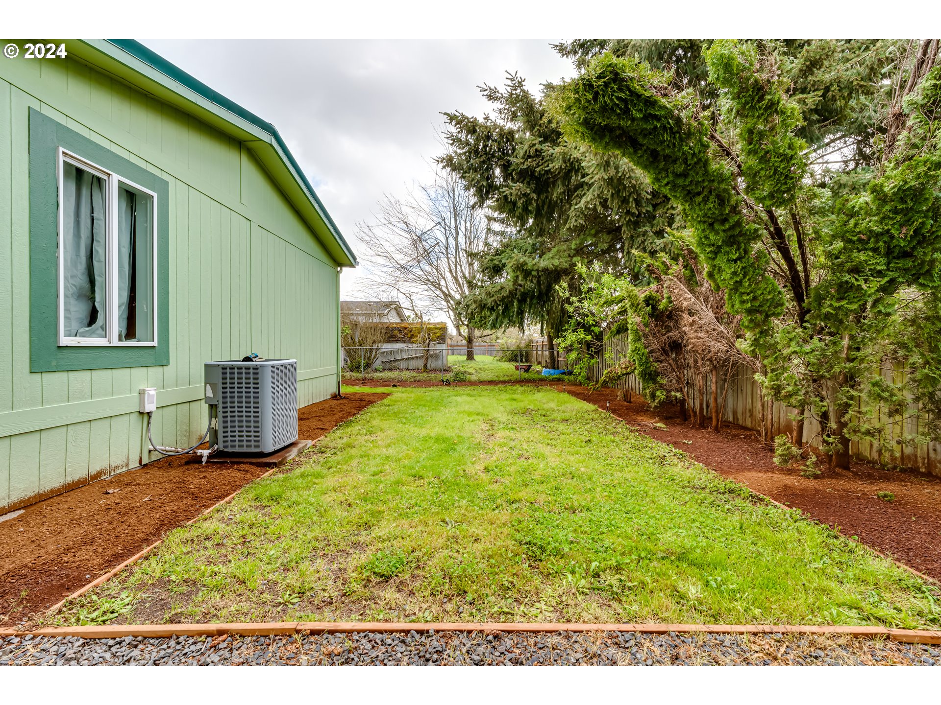 719 Lochaven Avenue Springfield, OR 97477 - Photo 23 of 24 Gallery Image 23