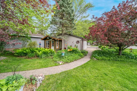 $724,900 | 1783 Brighton Beach Road, Menasha, WI 54952