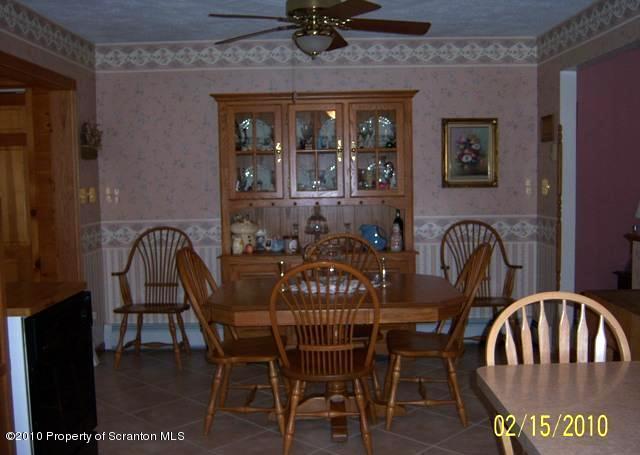 41 Manor Drive Shavertown, PA 18708 - Photo 3 of 6 DR