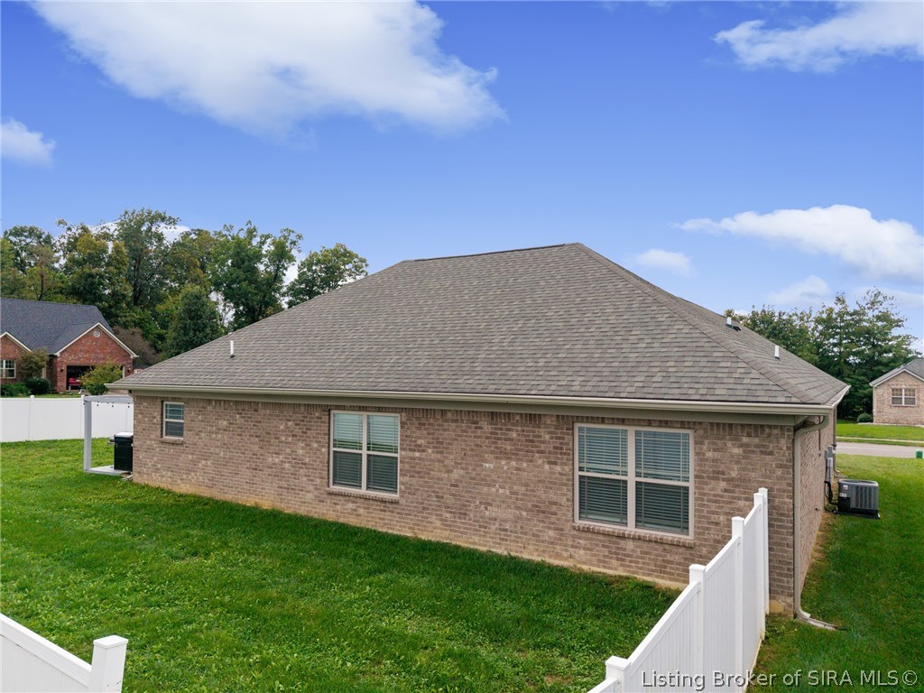 6413 Sunset Loop Charlestown, IN 47111 - Photo 32 of 36