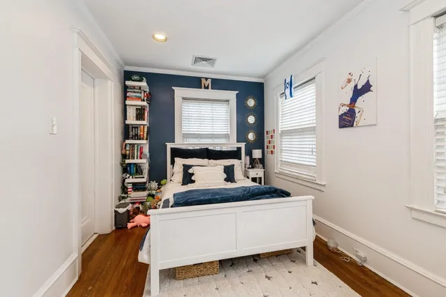 $2,250,000 | 67 Briarwood Lane, Lawrence, NY 11559