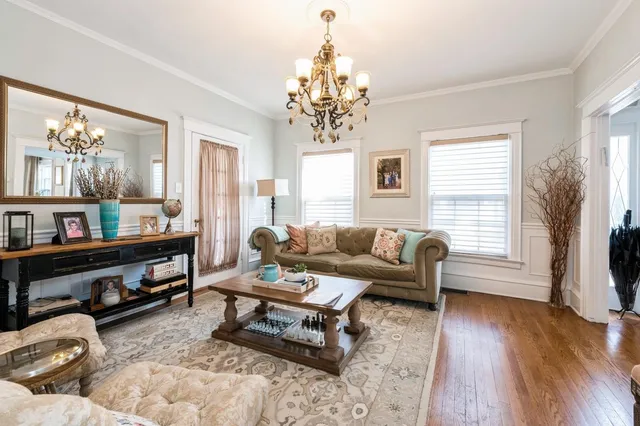 $2,250,000 | 67 Briarwood Lane, Lawrence, NY 11559